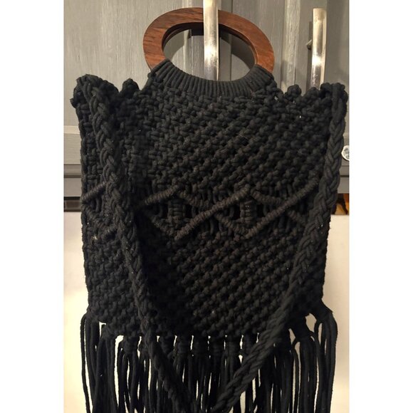 Danielle Nicole Black Macrame Shoulder Bag w/ Wood Handle  # 10.5" x 9" # 3059 - Picture 1 of 8